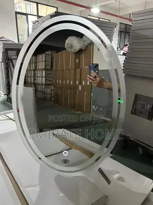 Luxury Dressing Room Mirror With 3 Light