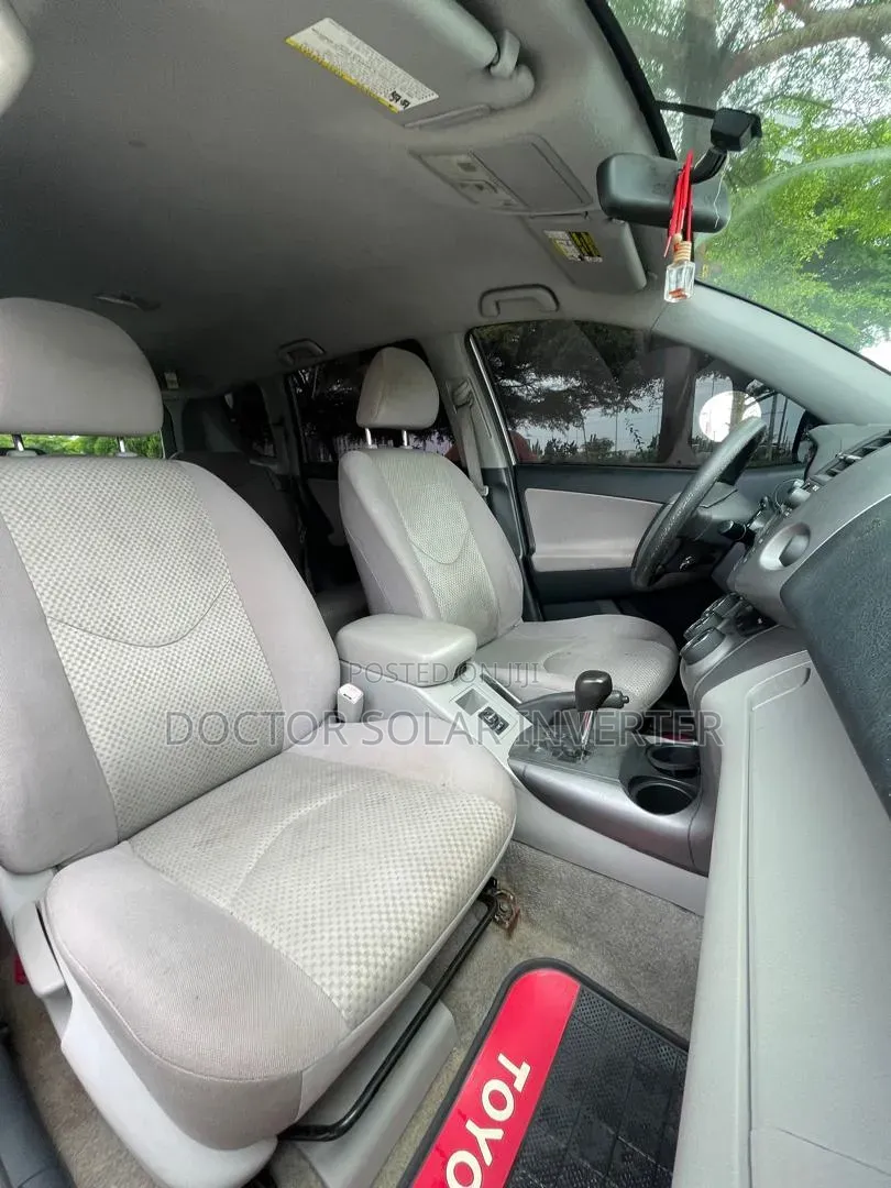 Toyota RAV4 V6 2007 Silver