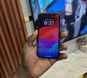 Apple iPhone 11 64 GB Black