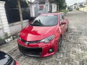 Toyota Corolla S 4dr Sedan (1.8L 4cyl CVT) 2014 Red