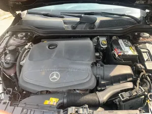 Toyota Camry 2018 Pearl