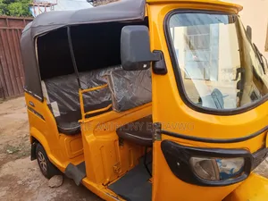 TVS King Deluxe Plus iTouch Start 2023 Yellow