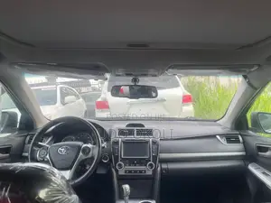 Toyota Camry 2014 Silver