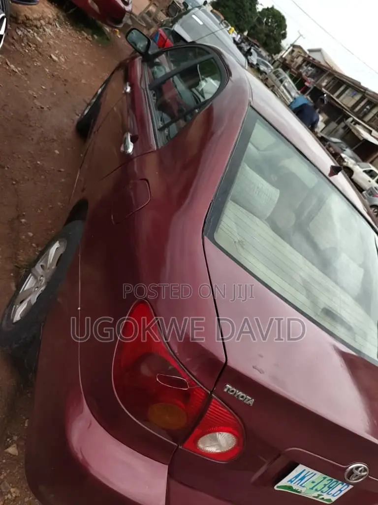Toyota Corolla 2005 Red