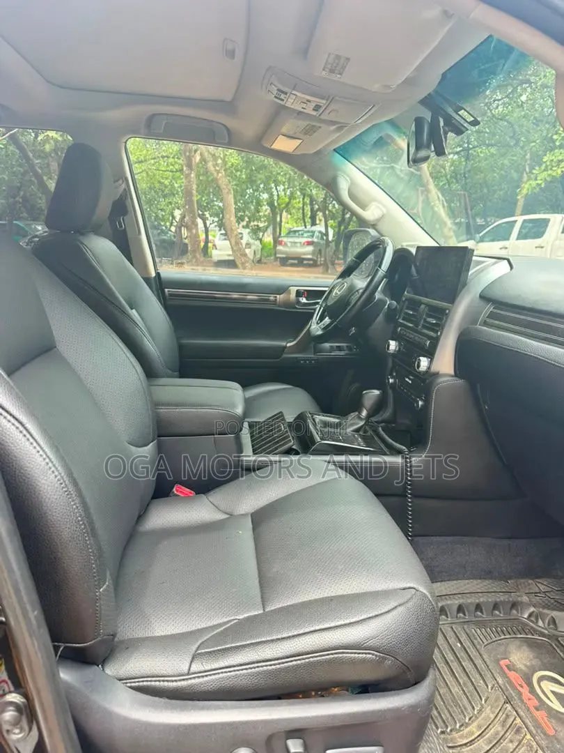 Lexus GX 2011 Black