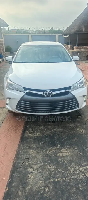 Toyota Camry 2015 White