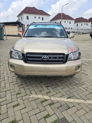 Toyota Highlander 2005 Gold