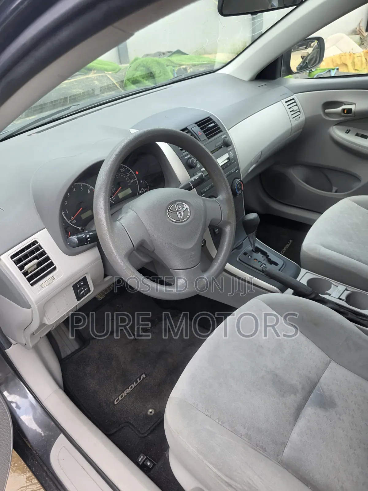 Toyota Corolla 2009 Gray