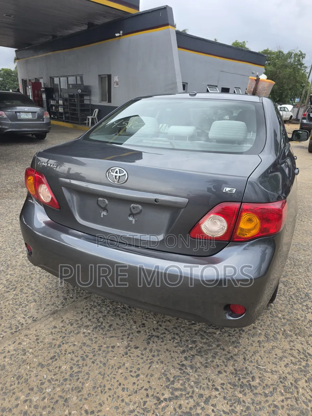 Toyota Corolla 2009 Gray