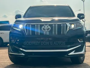 Toyota Land Cruiser Prado 2023 Black