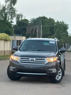 Toyota Highlander 2012 Gray