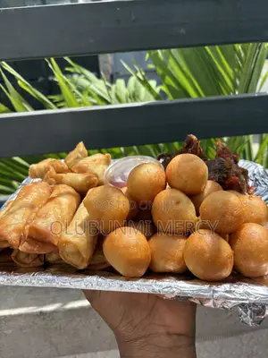 Luxury Cakes, Pastries Dessert Boxes Baked to Wow Every Bite. * Quic