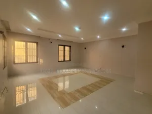 3bdrm Block of Flats in Wuye for rent
