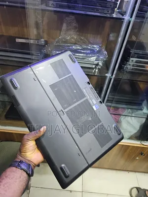 Laptop Dell Precision 7710 24GB Intel Core i7 HDD+SSD 2T