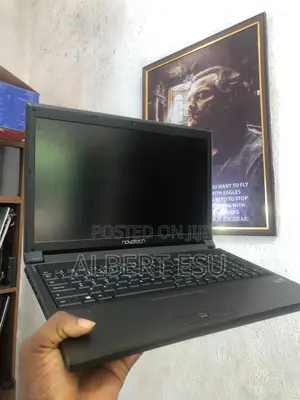 Laptop Novatech 16GB Intel Core i7 HDD 500GB
