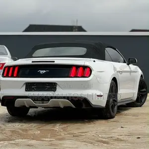 Ford Mustang 2015 White
