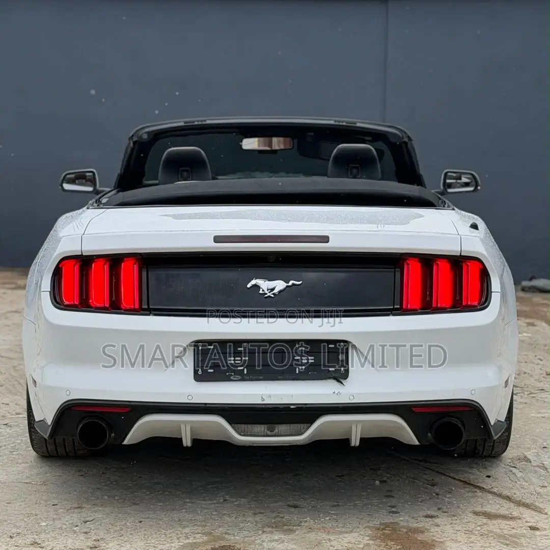 Ford Mustang 2015 White