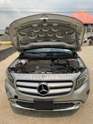 Mercedes-Benz GLA-Class 2017 Silver