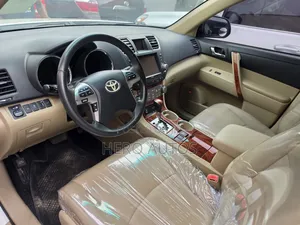 Toyota Highlander 2011 White