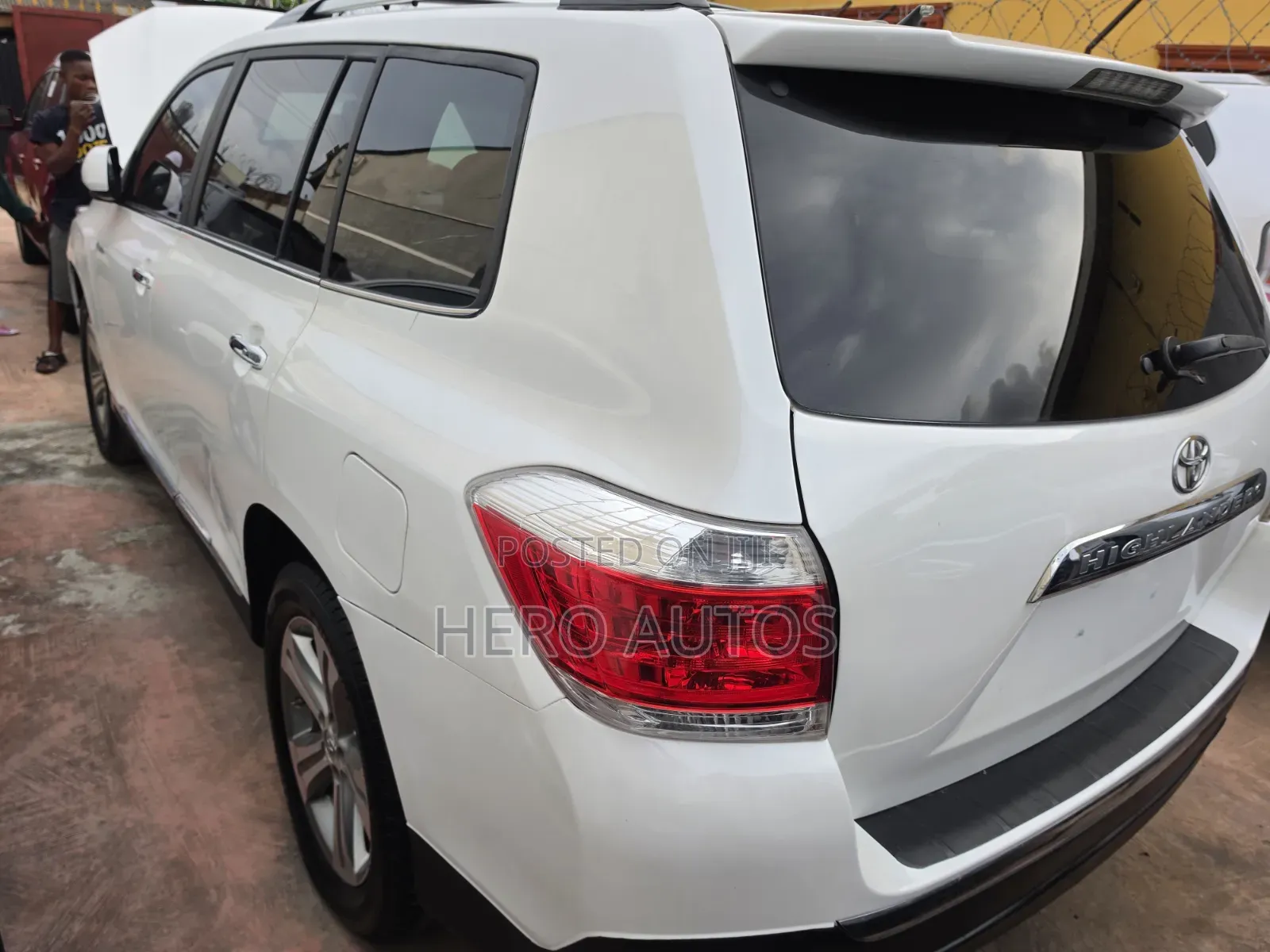 Toyota Highlander 2011 White