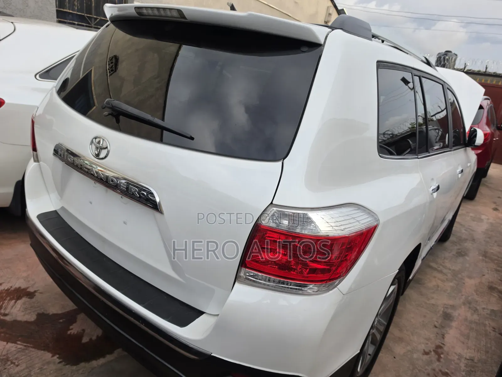 Toyota Highlander 2011 White