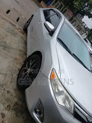 Toyota Camry 2013 Silver