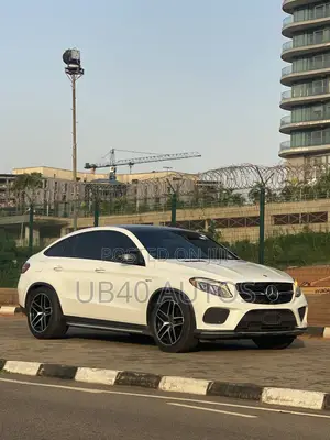 Mercedes-Benz GLE-Class AMG GLE 43 4MATIC 2017 White