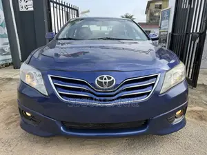 Toyota Camry SE 4dr Sedan (2.5L 4cyl 6A) 2011 Blue