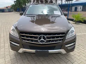 Mercedes-Benz M Class 2012 Brown