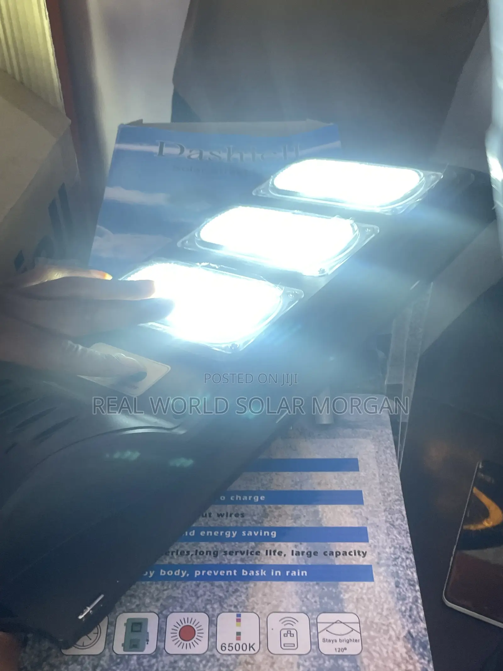Dashie All-in-One Solar Street Light