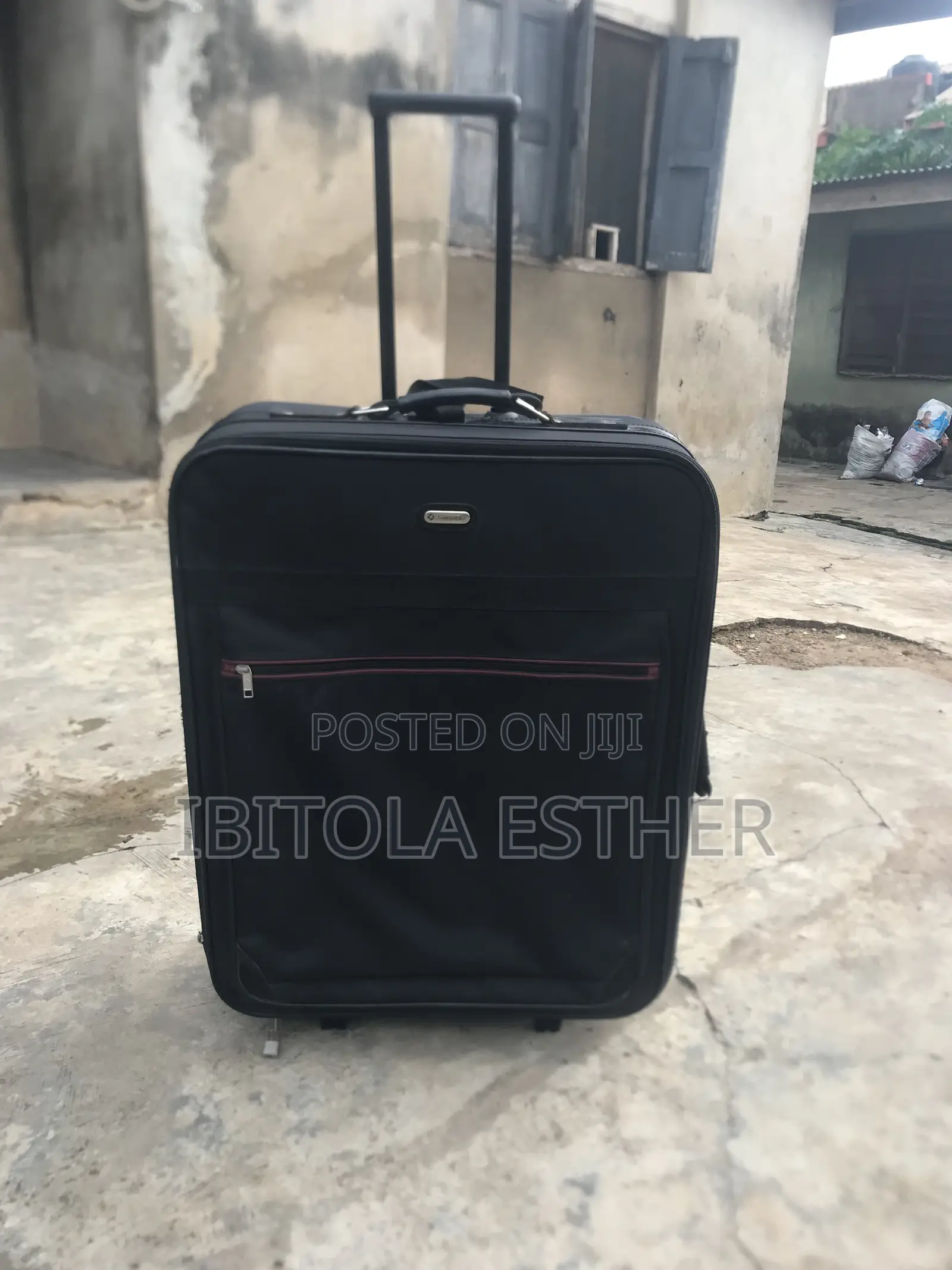 Traveling Bag