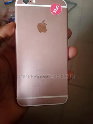 Apple iPhone 6s 32 GB Rose Gold