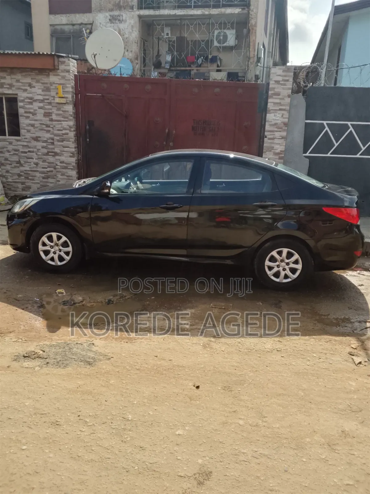 Hyundai Accent SE 2012 Black