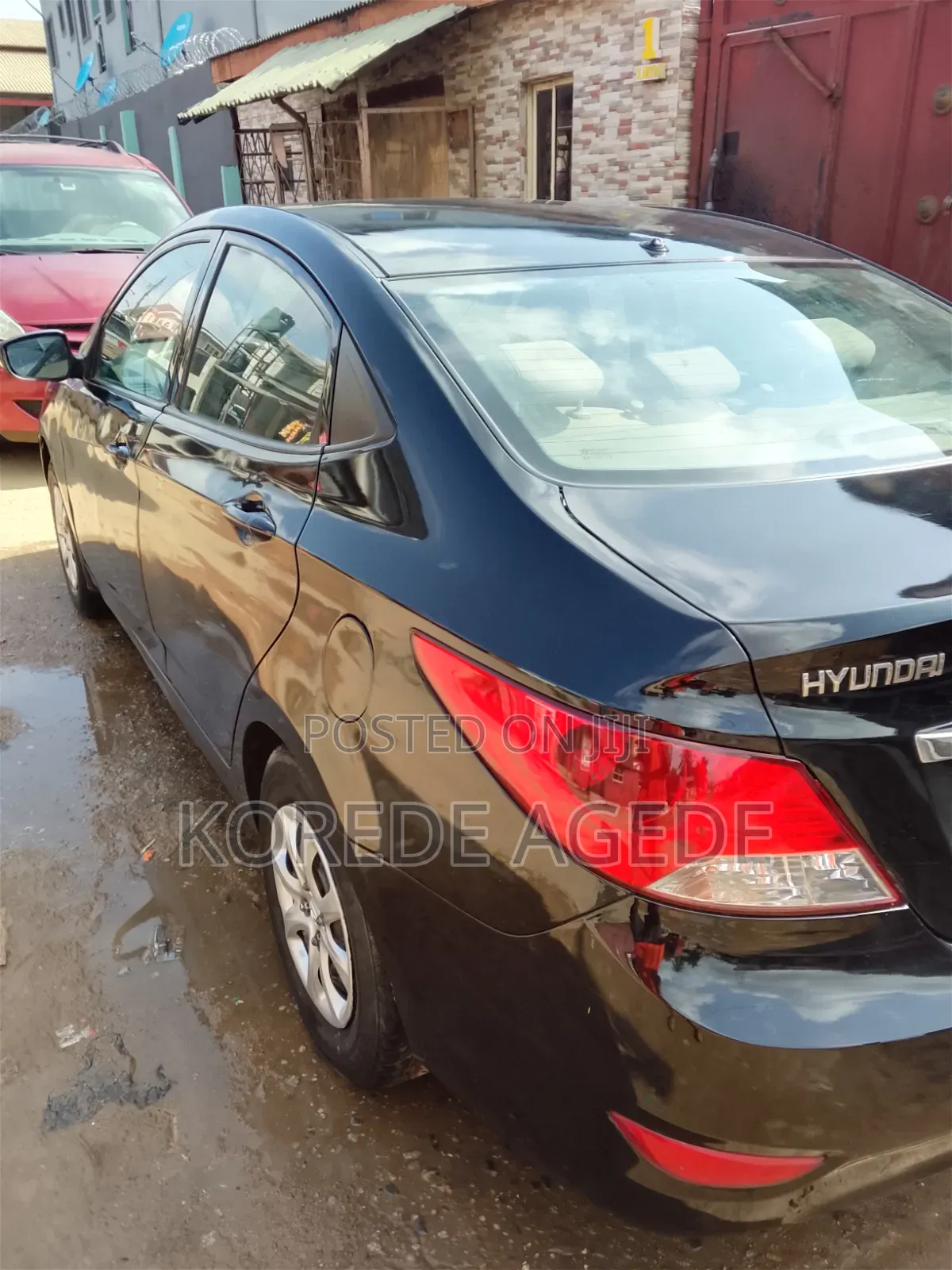 Hyundai Accent SE 2012 Black