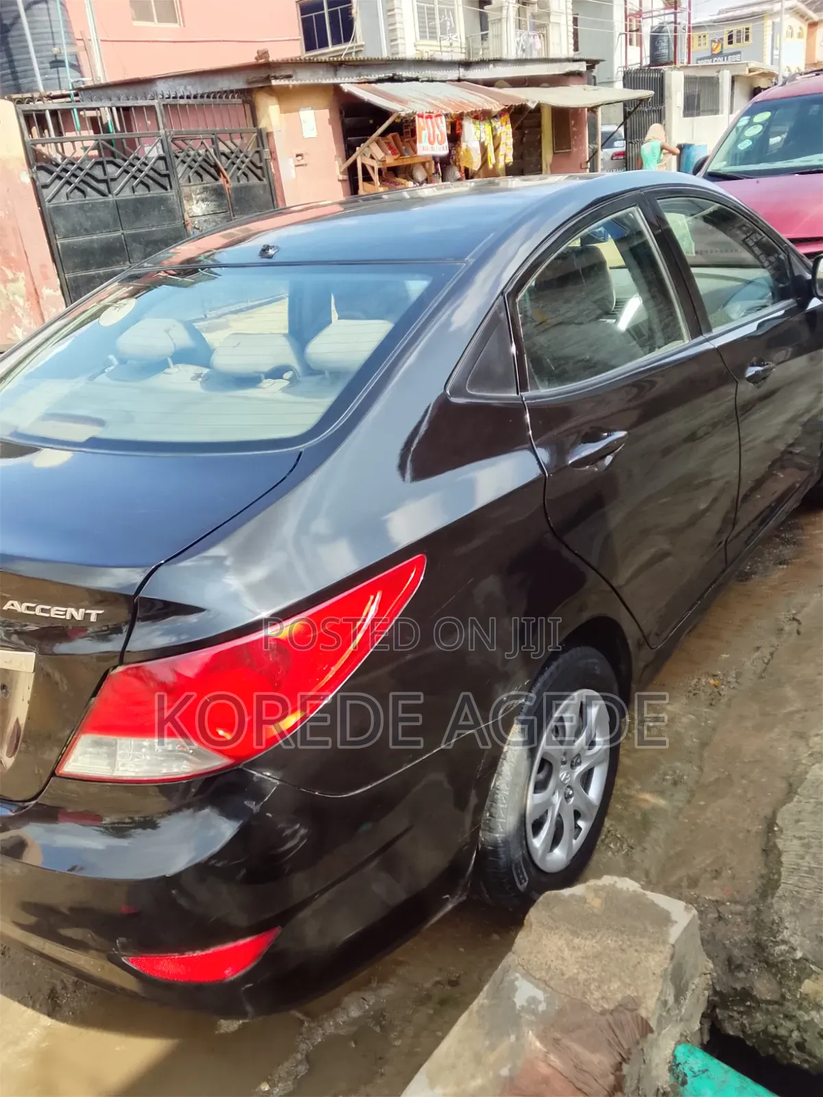 Hyundai Accent SE 2012 Black