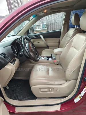 Toyota Highlander 2010 Red