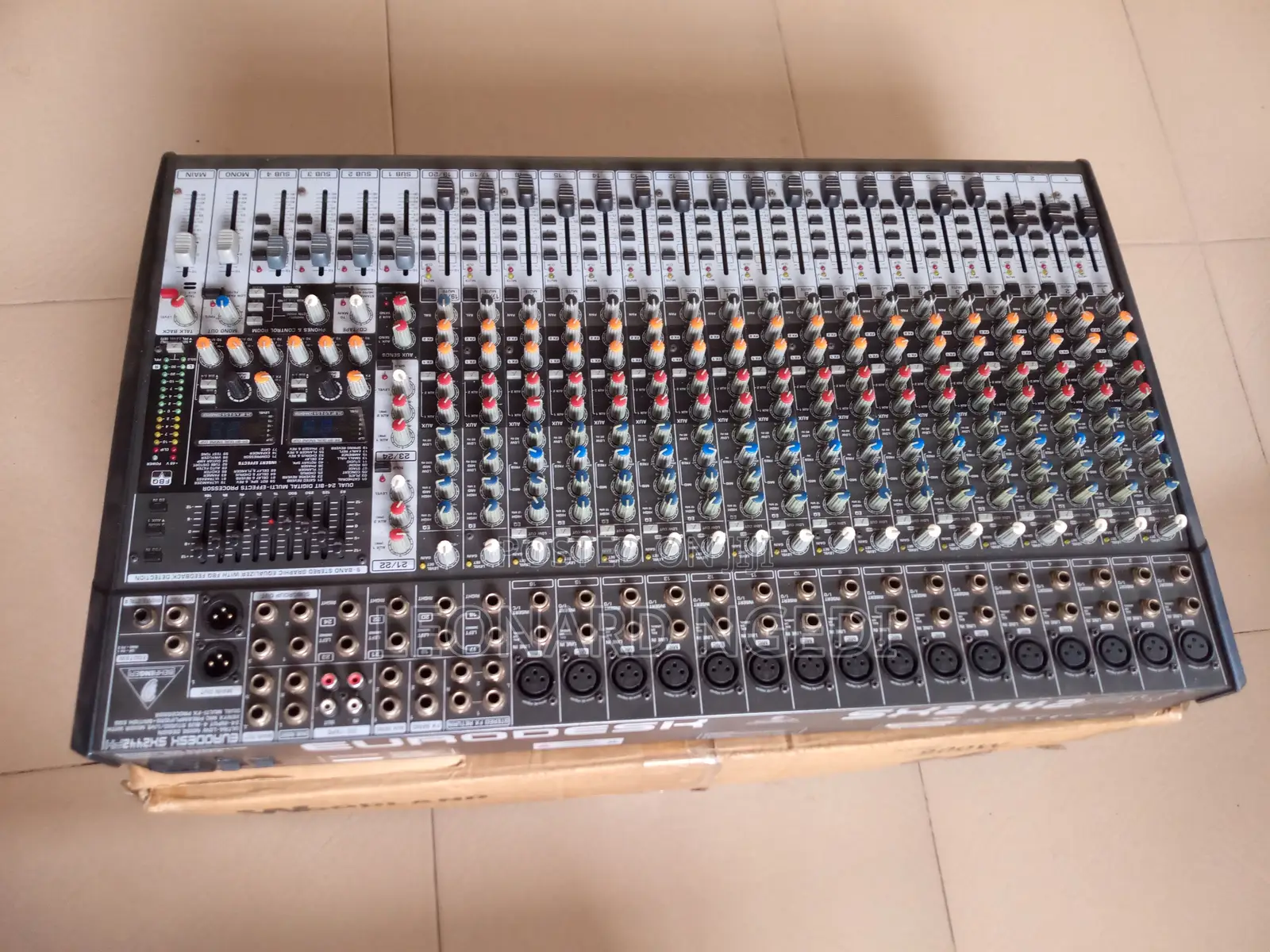Behringer Mixer