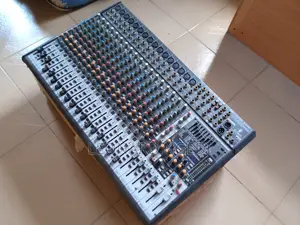 Behringer Mixer
