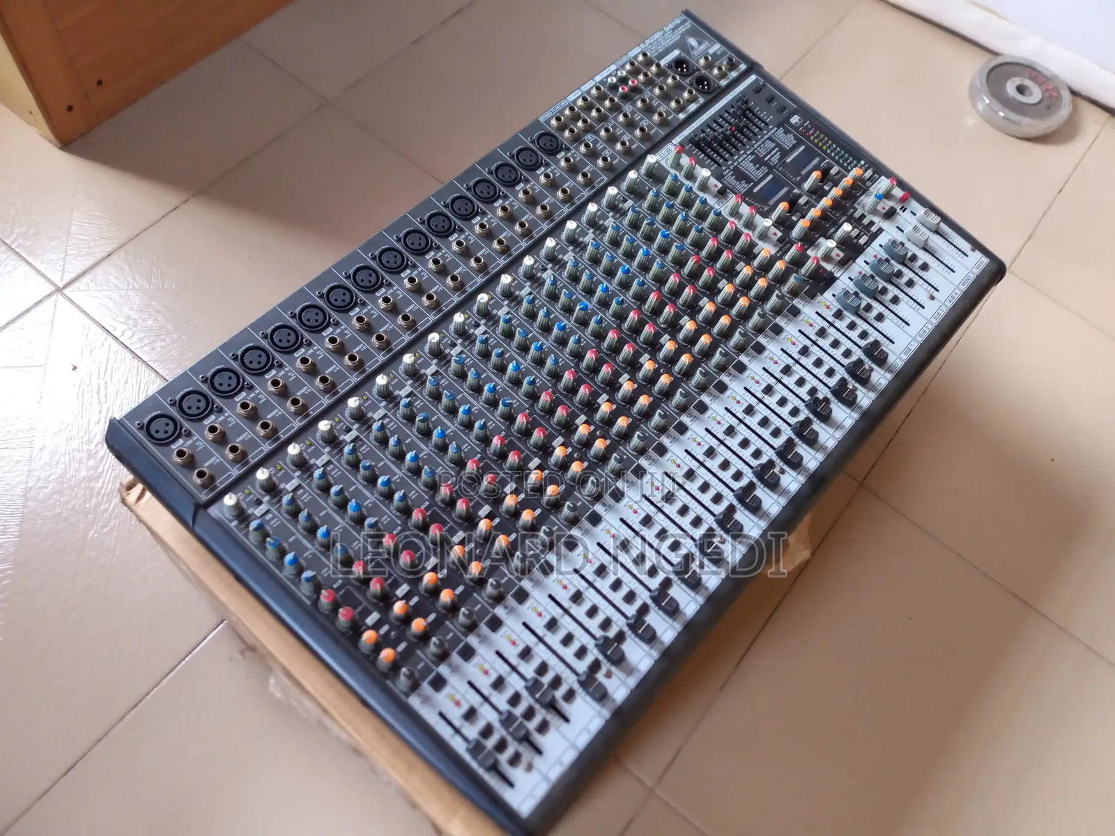 Behringer Mixer