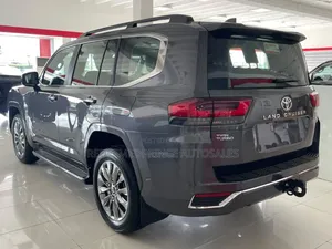 New Toyota Land Cruiser 2026 Gray