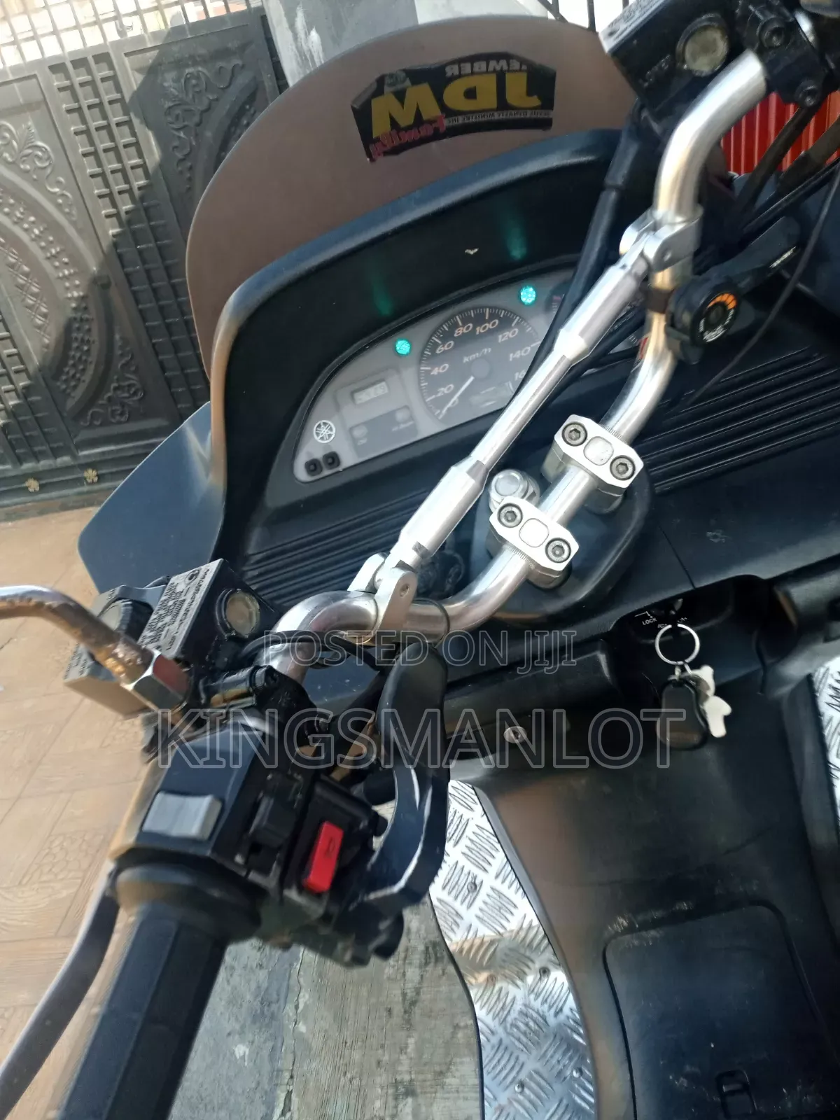 Yamaha Majesty 2018 White