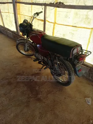 Bajaj Boxer 2020 Red
