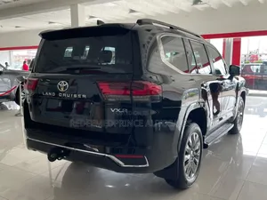 New Toyota Land Cruiser 2026 Black