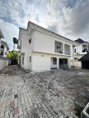 6bdrm Duplex in Chevron Lekki for sale
