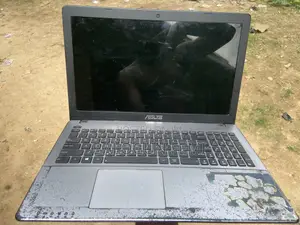 Laptop Asus X550LD 12GB Intel Core i5 SSD 256GB