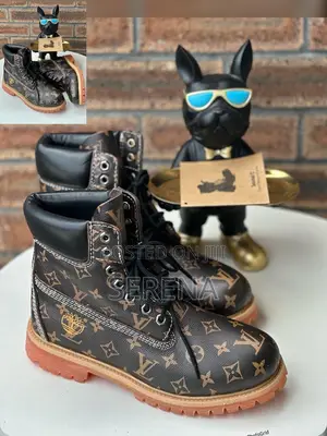 Luxury Timberlands