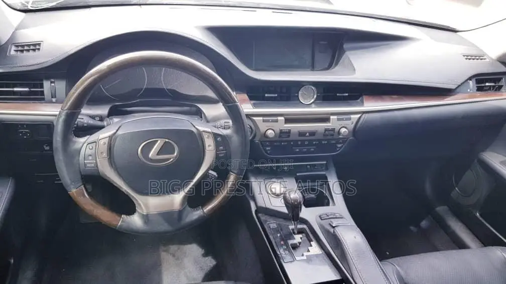 Lexus ES 2013 Black