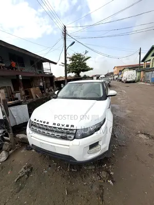 Land Rover Range Rover Evoque Dynamic 4x4 (2.0L 4cyl 9A) 2014 White