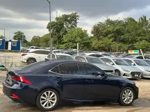 Lexus IS 2015 Blue