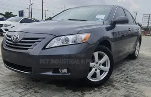 Toyota Camry LE 4dr Sedan (2.4L 4cyl 5A) 2008 Gray